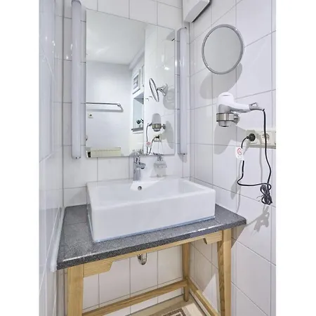 Apartment Atelier-guesthouse Comfortable Vacation *