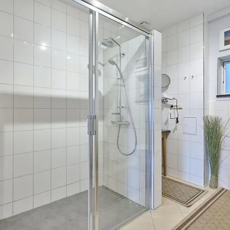 Atelier-guesthouse Comfortable Vacation Apartment Sietow Dorf